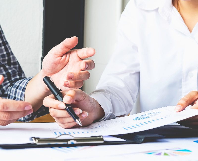 Freelancers learning marketing tips to grow their business on Xpertz.Online