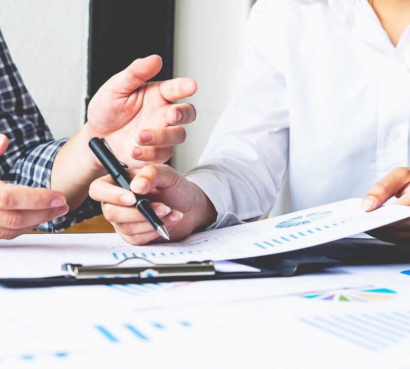 Freelancers learning marketing tips to grow their business on Xpertz.Online