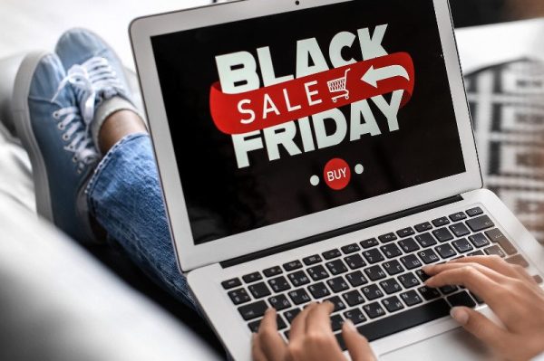Xpertz.Online Black Friday sale offering discounts on freelance services and marketplace packages